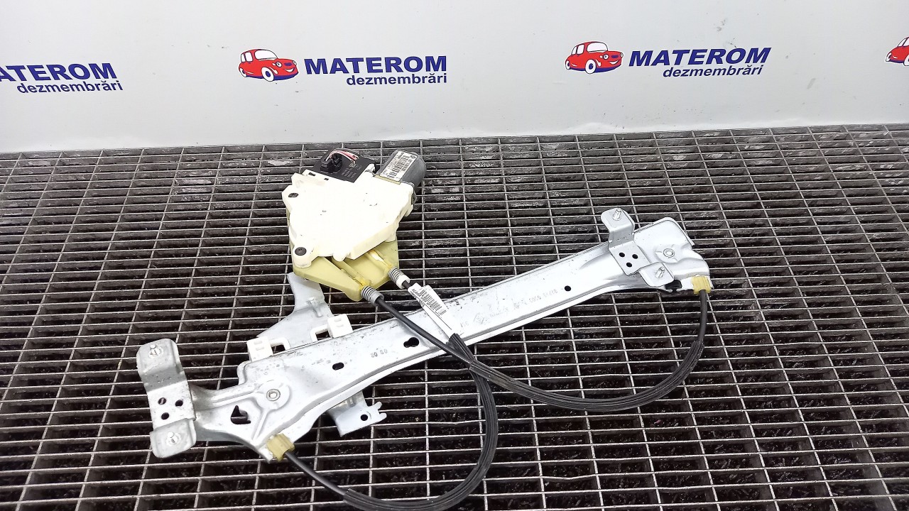 MACARA USA SPATE DREAPTA RENAULT MEGANE MEGANE - - (2008 2012)