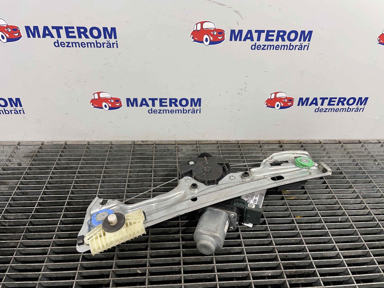 MACARA USA SPATE DREAPTA RENAULT MEGANE MEGANE - - (2016 2020)