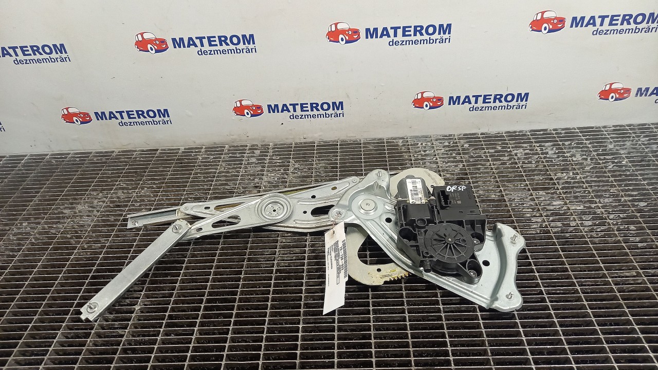 MACARA USA SPATE DREAPTA RENAULT SCENIC - - (2009 2013)