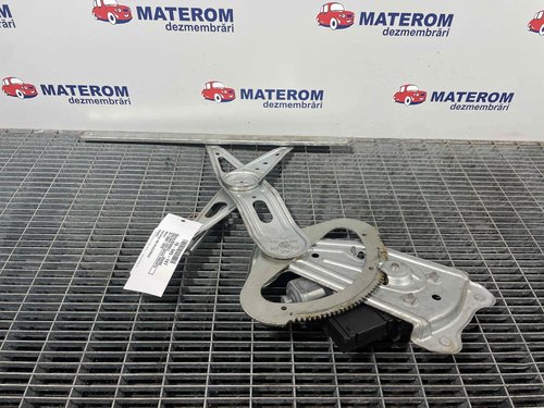 MACARA USA SPATE DREAPTA RENAULT SCENIC - - (2009 2013)