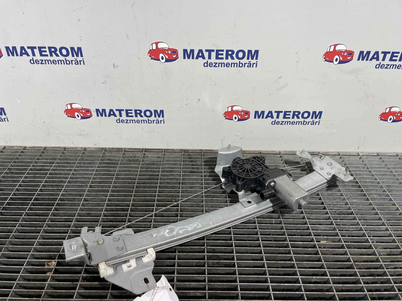 MACARA USA SPATE DREAPTA RENAULT ZOE - - (2012 2019)