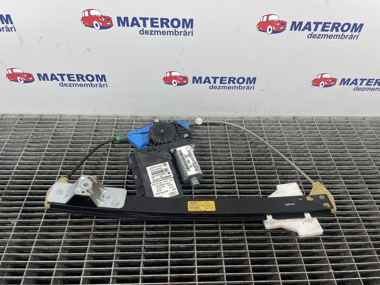 MACARA USA SPATE DREAPTA SEAT EXEO - - (