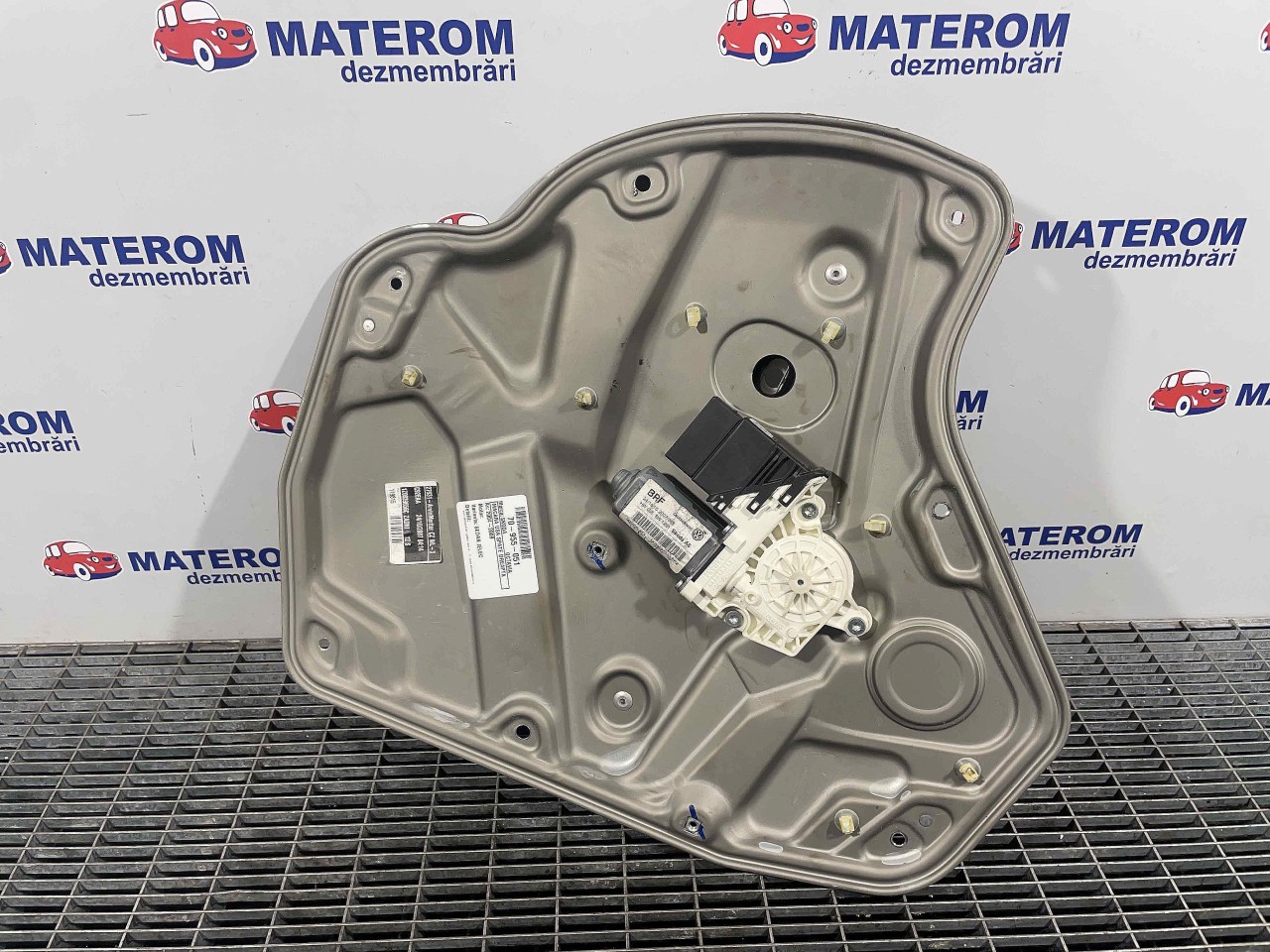 MACARA USA SPATE DREAPTA SKODA OCTAVIA - - (2004 2009)