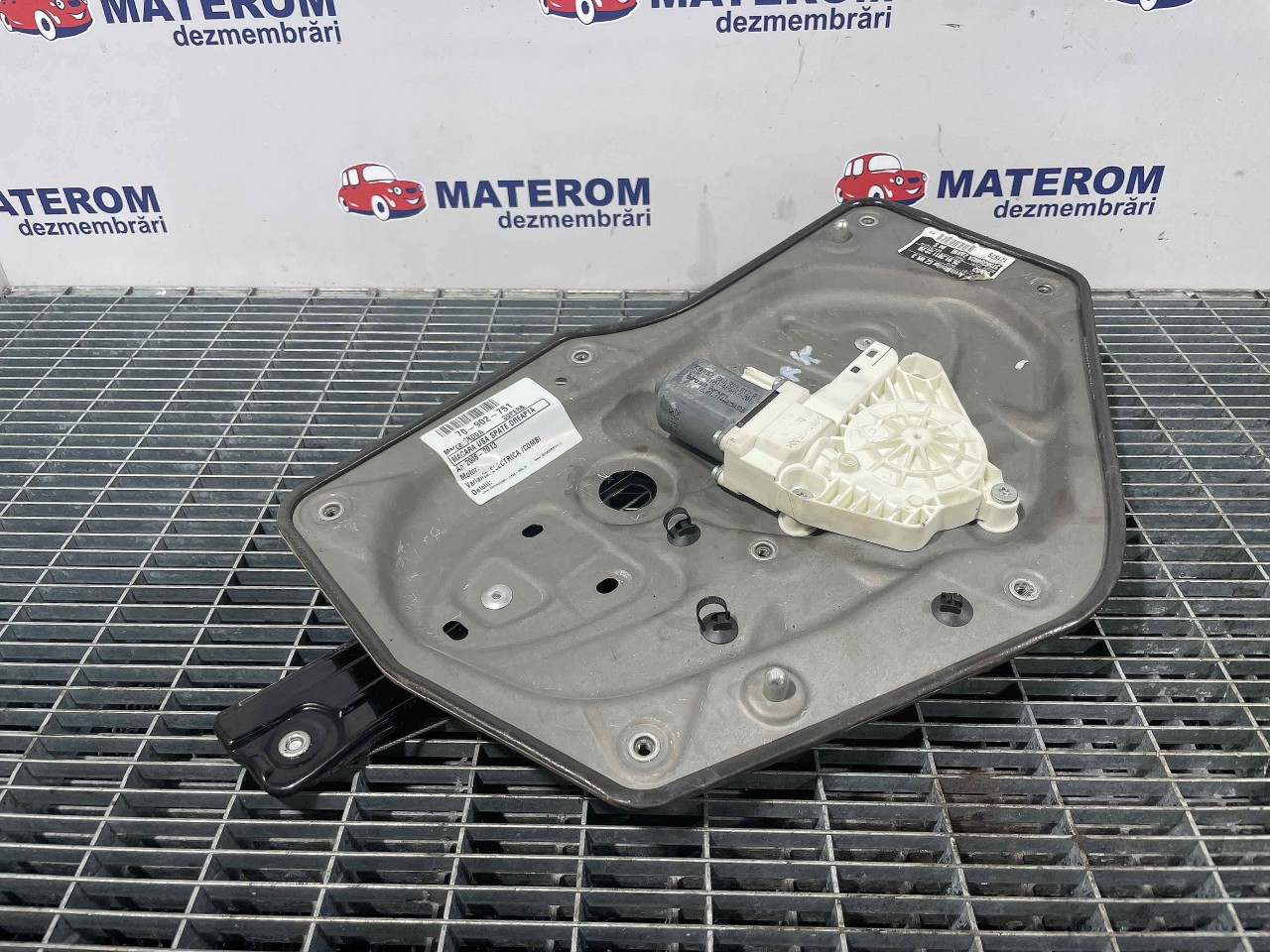 MACARA USA SPATE DREAPTA SKODA SUPERB SUPERB - - (2008 2013)