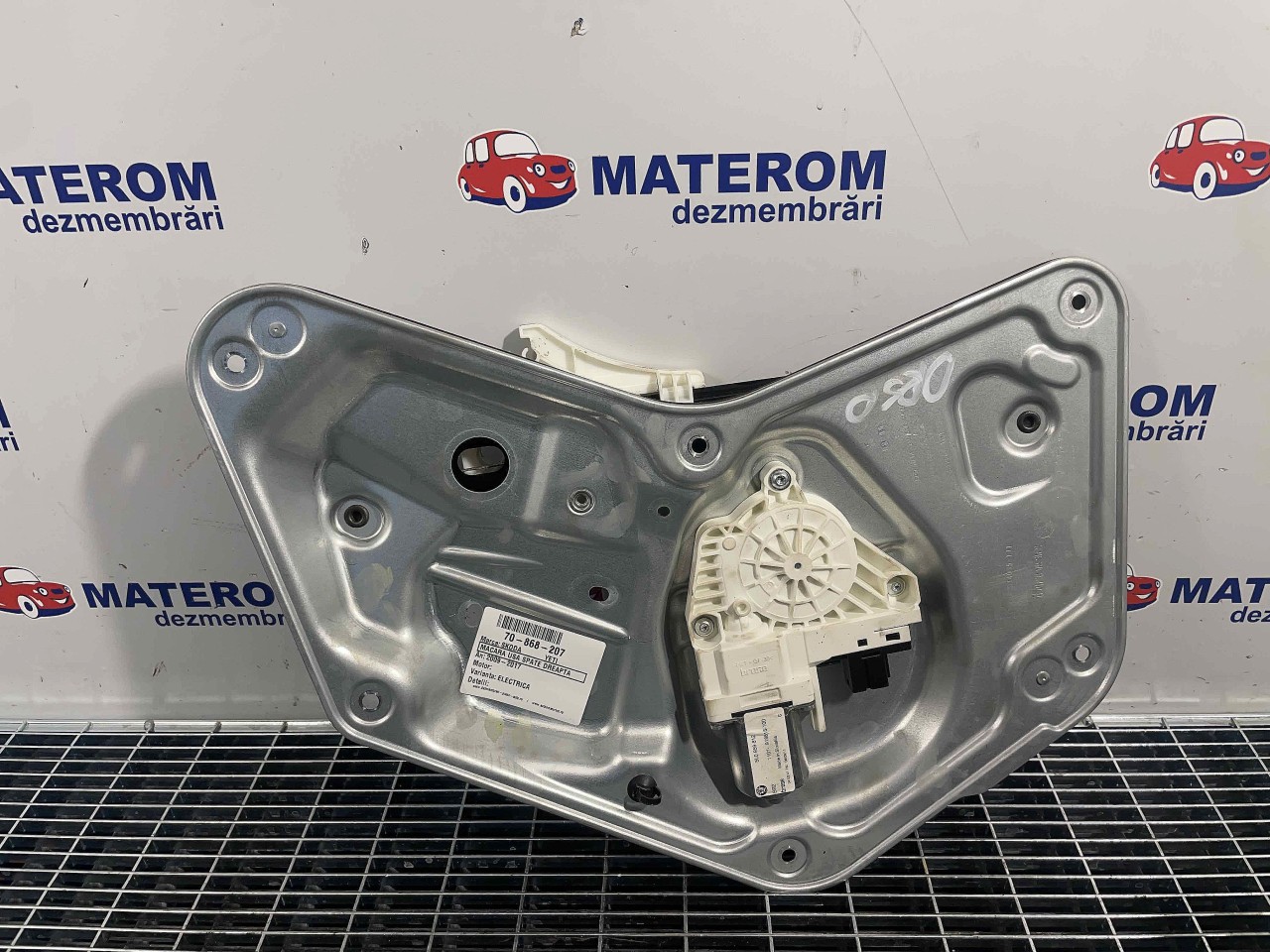 MACARA USA SPATE DREAPTA SKODA YETI - - (2009 2017)