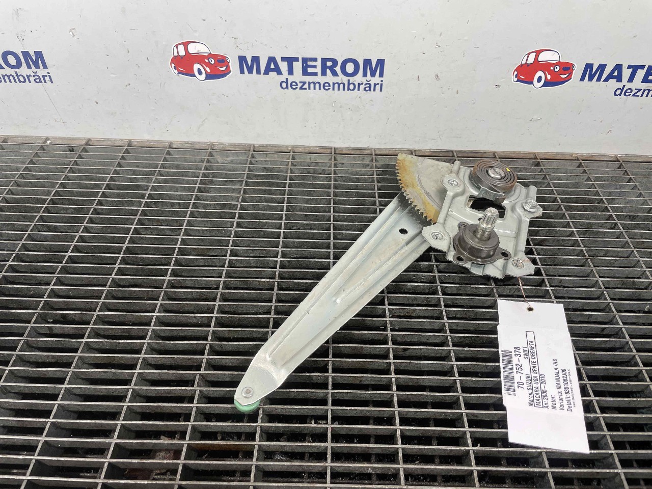 MACARA USA SPATE DREAPTA SUZUKI SWIFT - - (2005 2010)