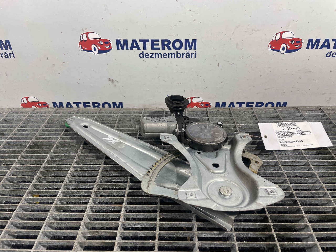 MACARA USA SPATE DREAPTA TOYOTA AURIS - - (2012 2015)