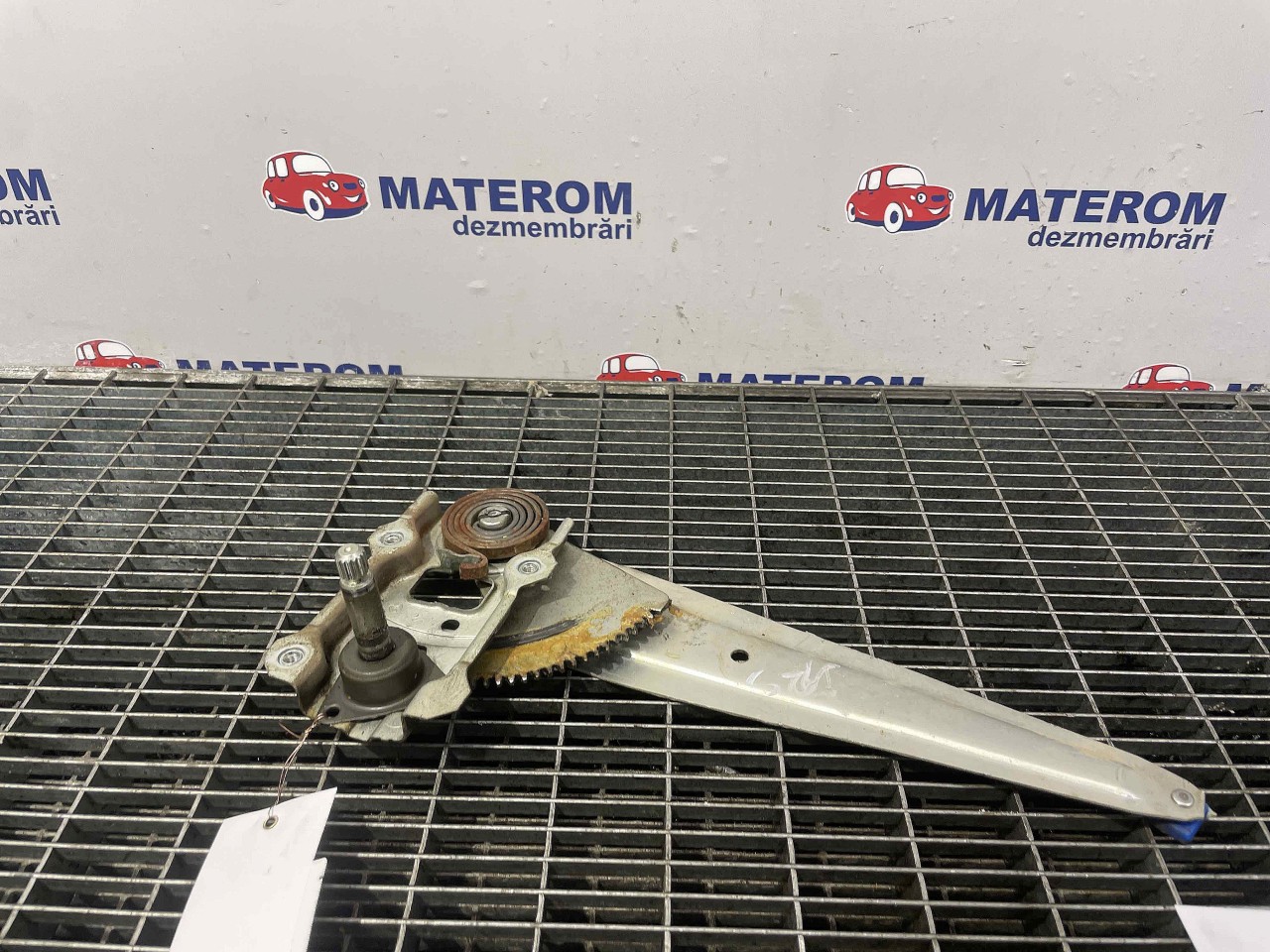 MACARA USA SPATE DREAPTA TOYOTA COROLLA - - (2006 2012)