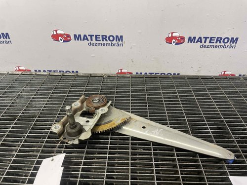 MACARA USA SPATE DREAPTA TOYOTA COROLLA - - (2006 2012)