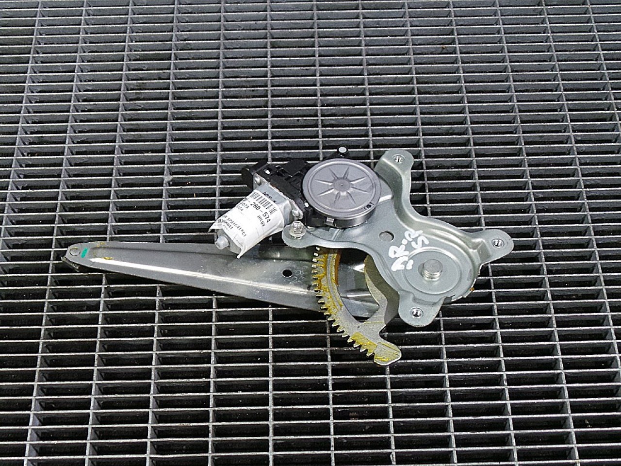 MACARA USA SPATE DREAPTA TOYOTA HILUX - - (2005 2012)