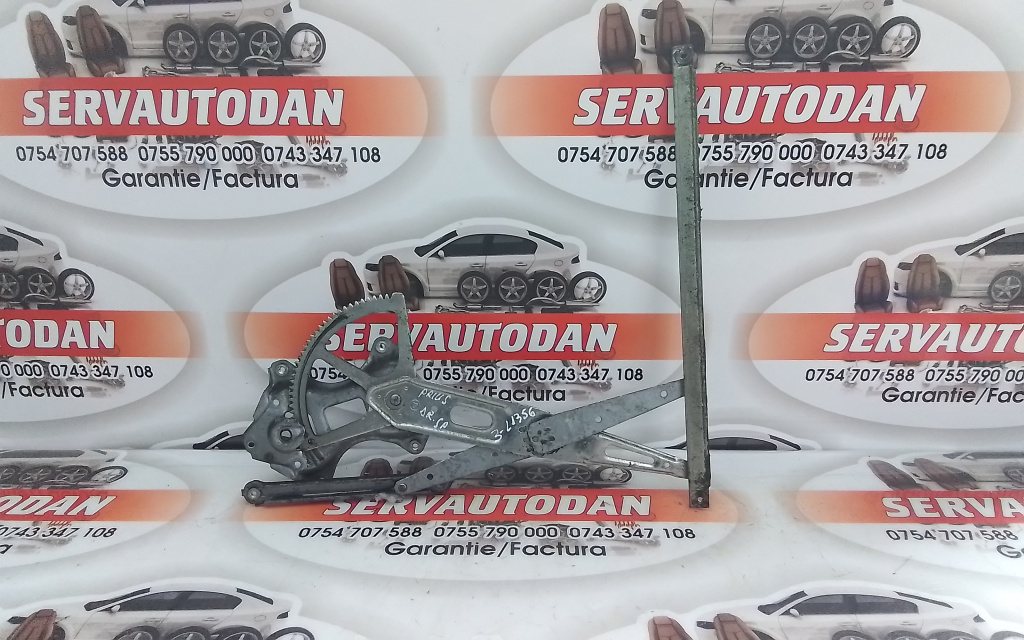 Macara usa spate dreapta Toyota Prius C (2012->) 1.8 Hybrid 2016