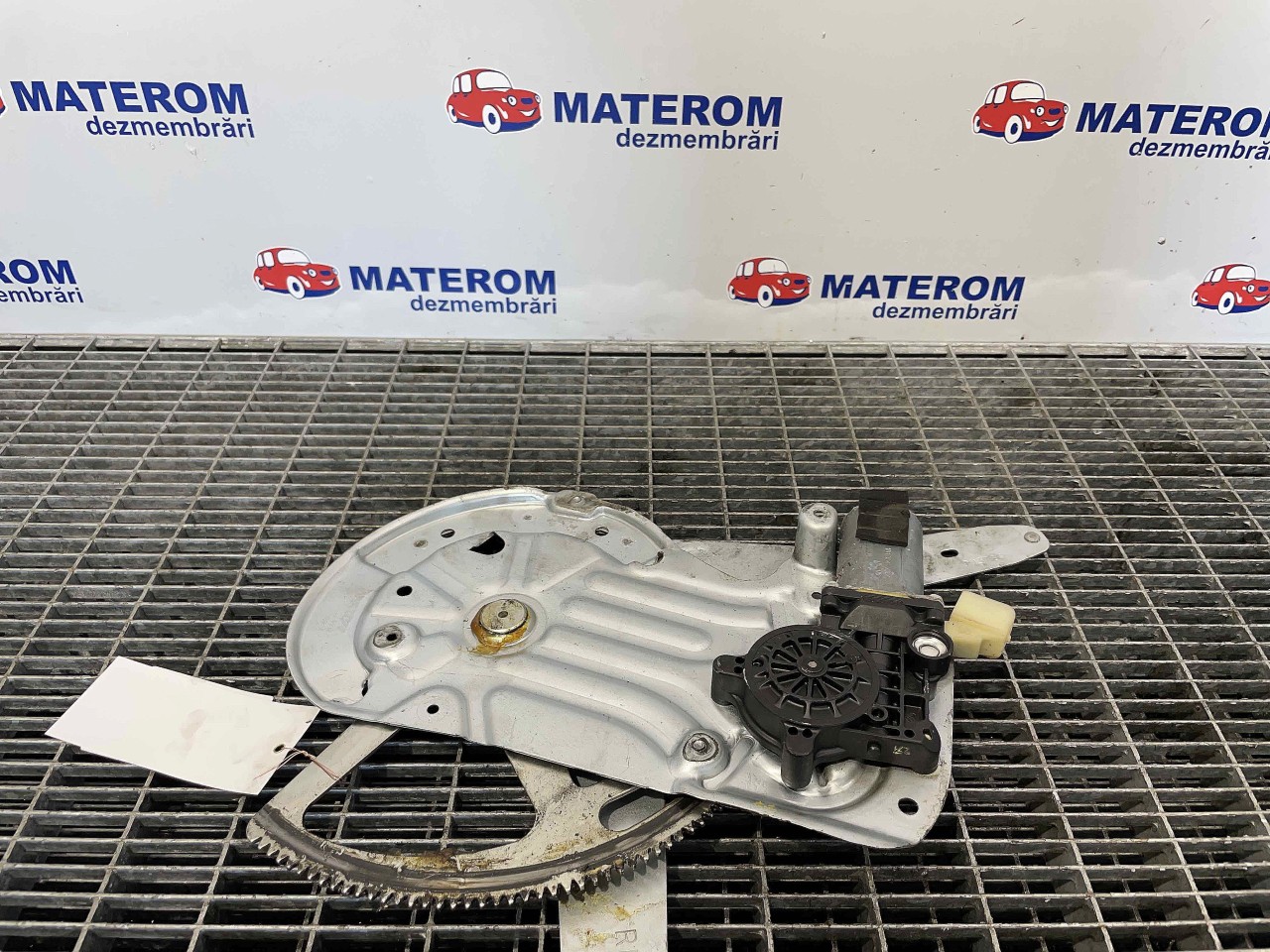 MACARA USA SPATE DREAPTA VOLVO S60 - - (