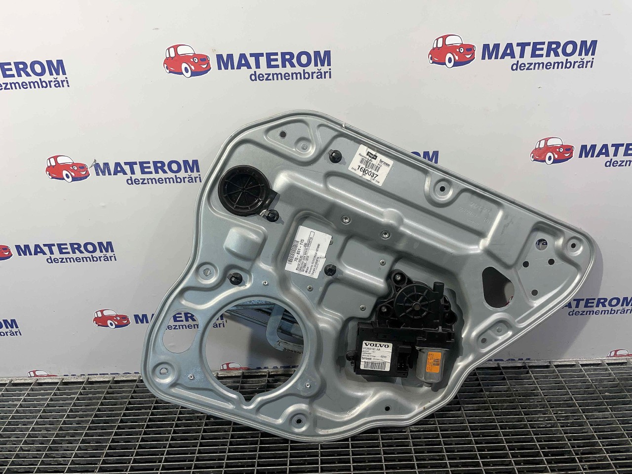MACARA USA SPATE DREAPTA VOLVO V50 V50 - - (2004 2010)