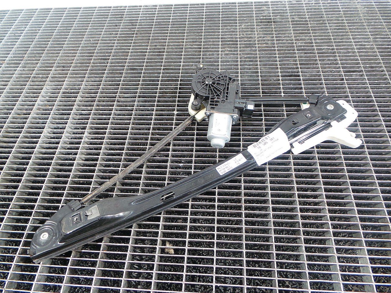 MACARA USA SPATE DREAPTA VW AMAROK - - (2010 2015)