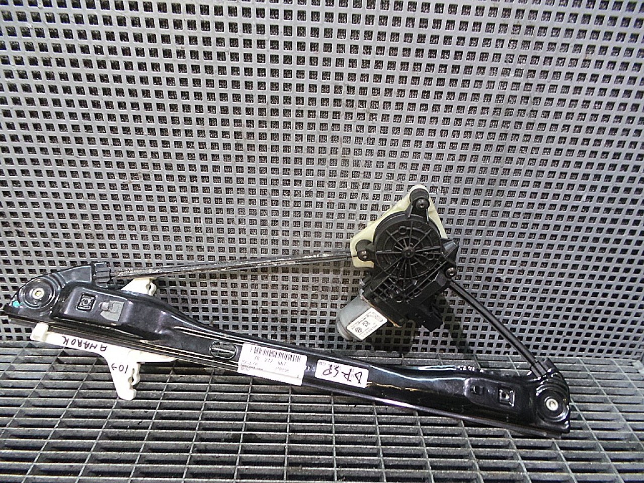 MACARA USA SPATE DREAPTA VW AMAROK - - (2010 2015)