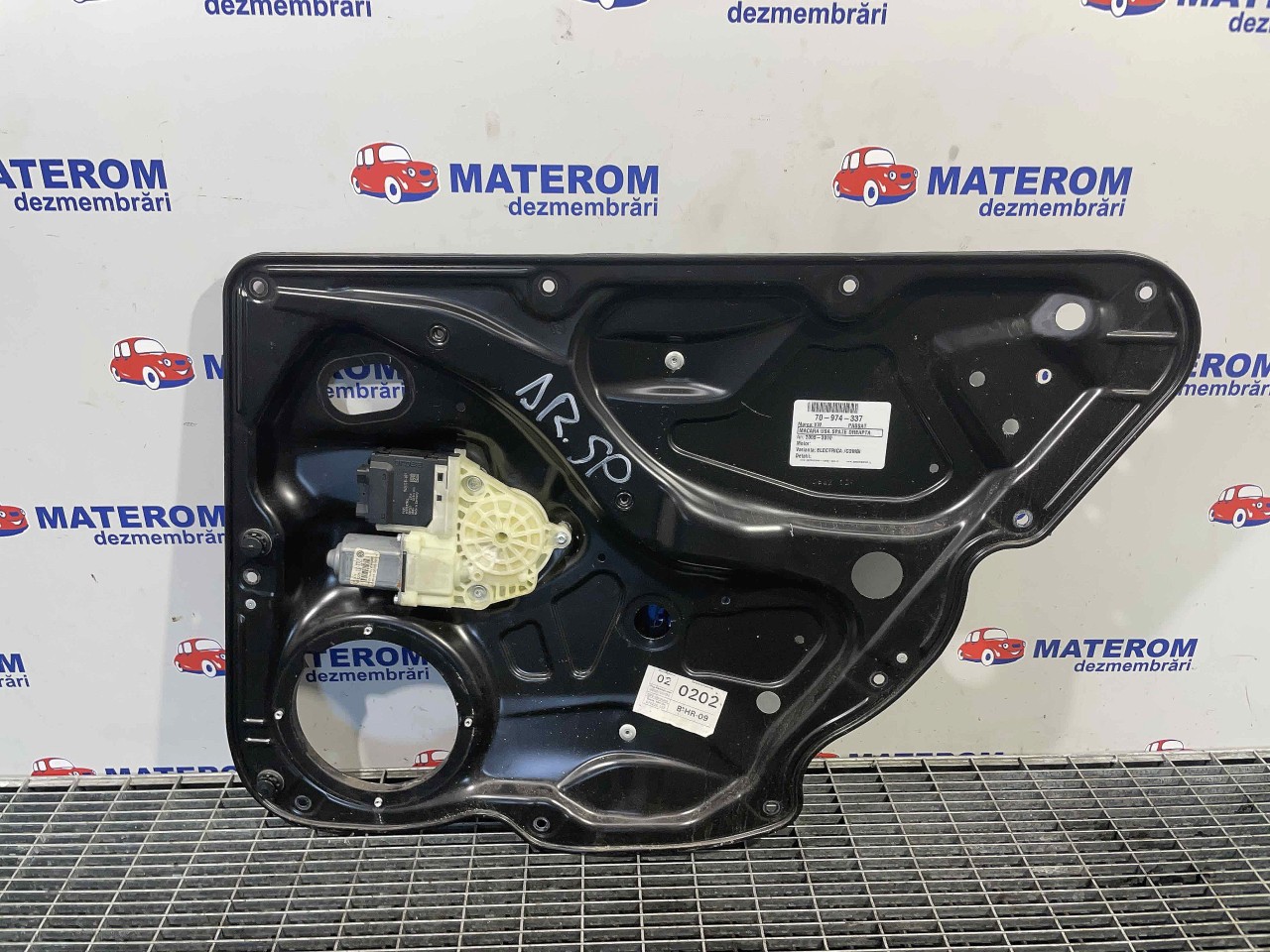 MACARA USA SPATE DREAPTA VW PASSAT - - (2005 2010)
