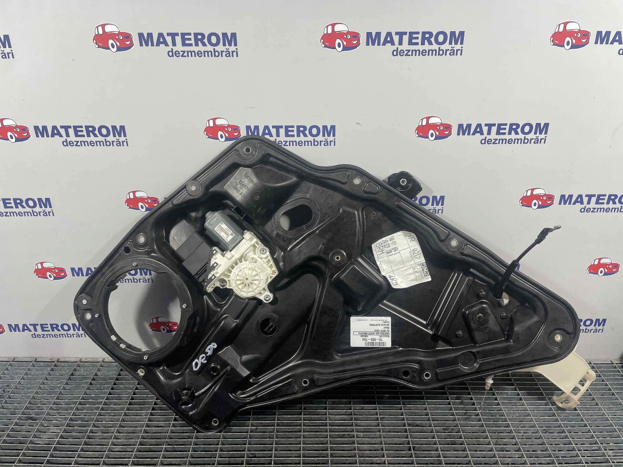 MACARA USA SPATE DREAPTA VW TIGUAN - - (
