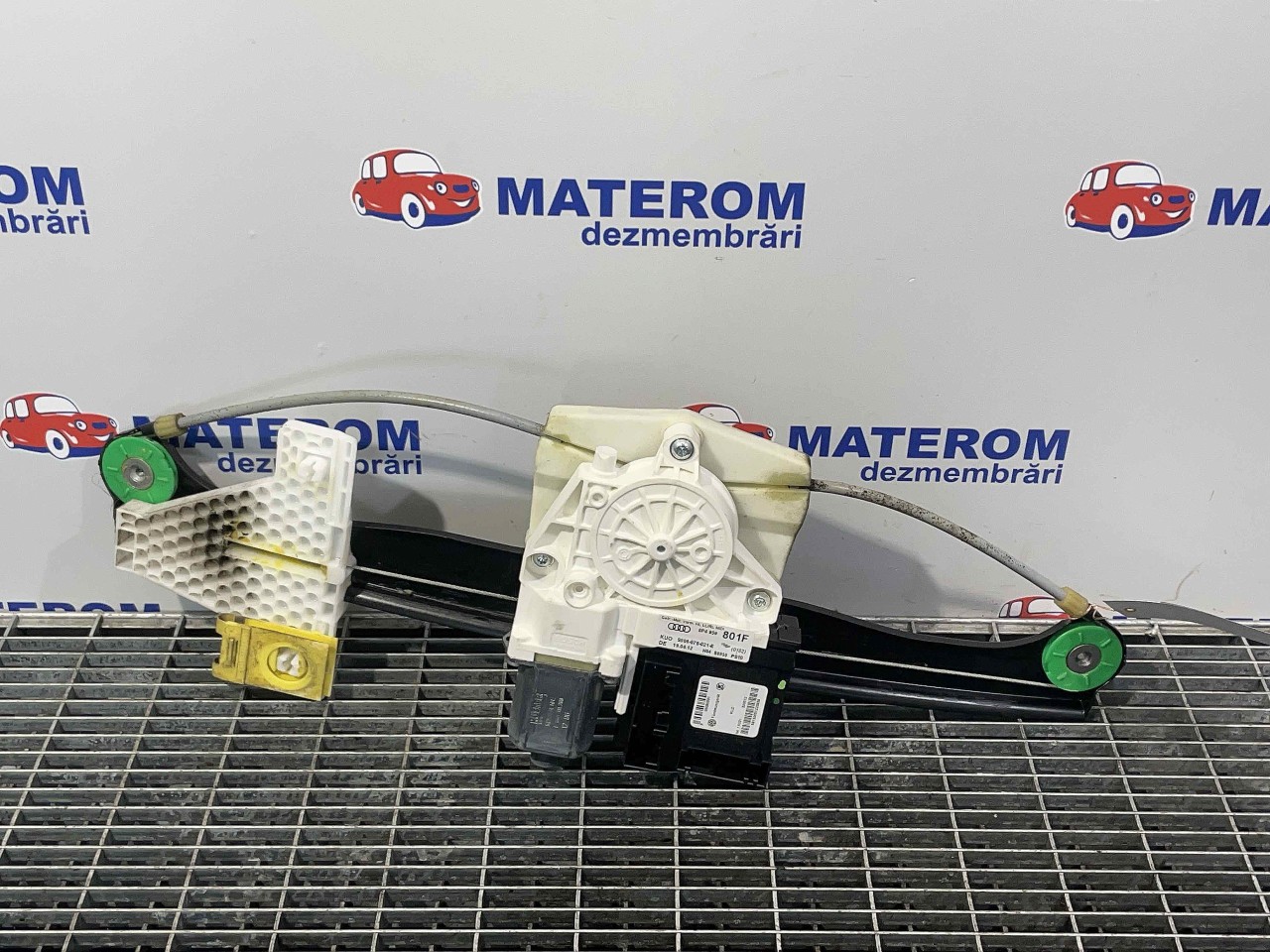 MACARA USA SPATE STANGA AUDI A3 - - (2007 2012)