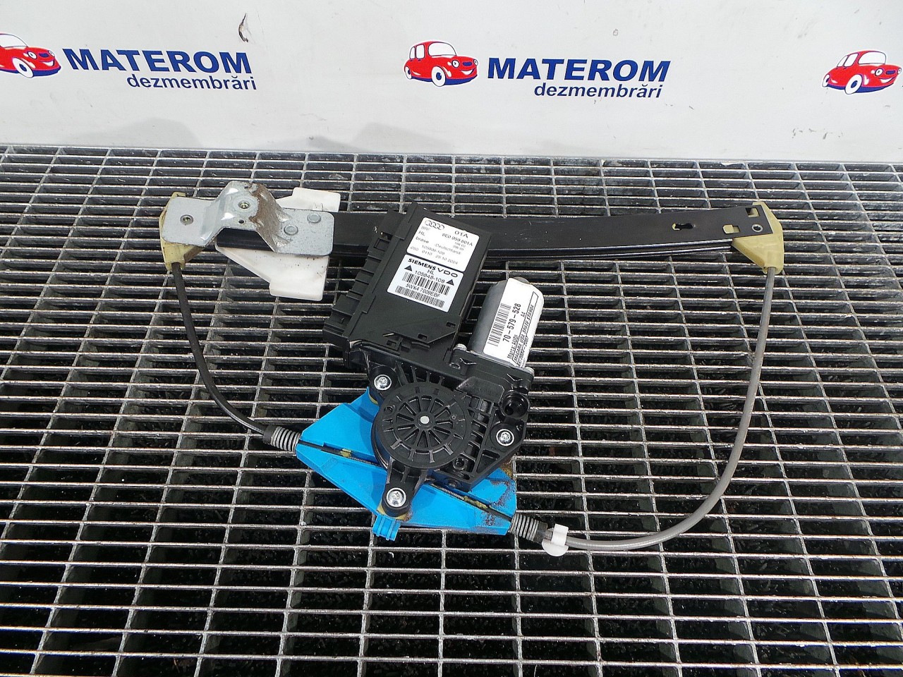 MACARA USA SPATE STANGA AUDI A4 - - (2004 2007)