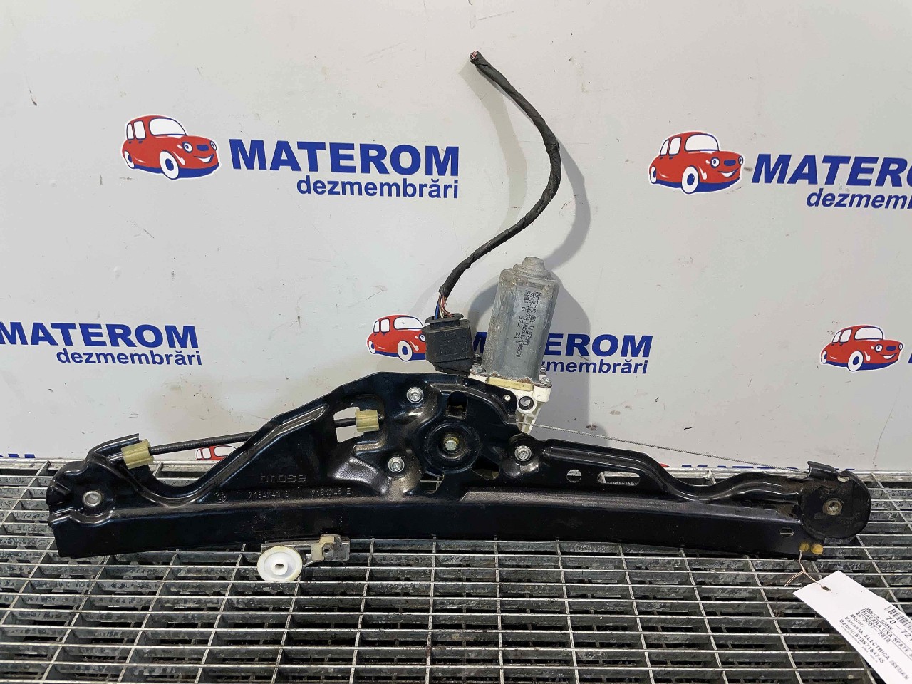 MACARA USA SPATE STANGA BMW SERIA 5 E 60 - - (2007 2010)
