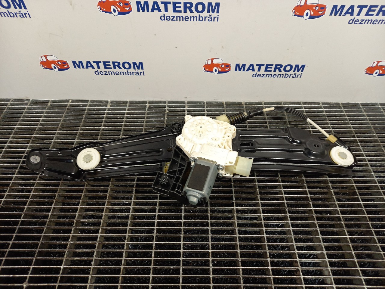 MACARA USA SPATE STANGA BMW SERIA 5 F 10
