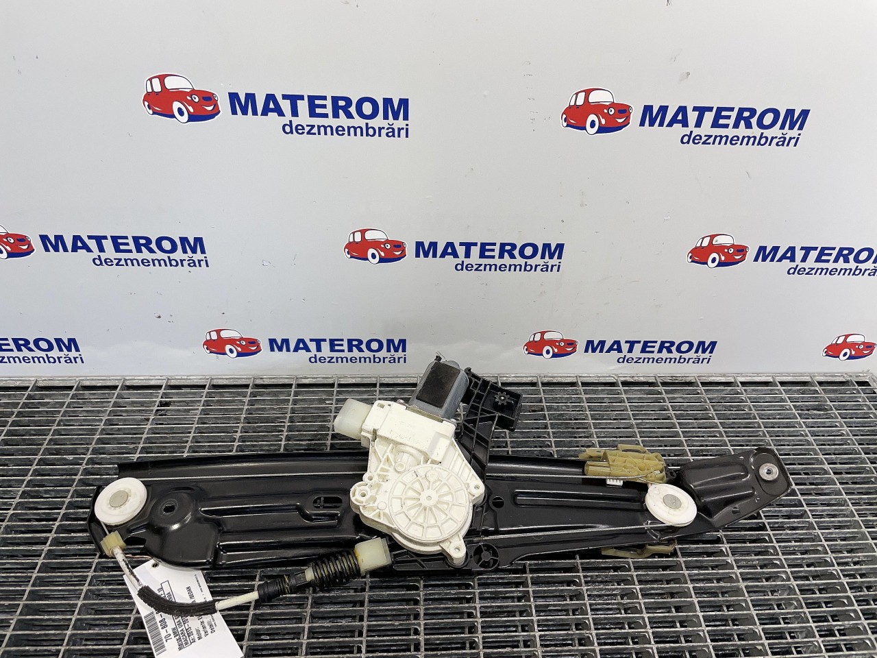 MACARA USA SPATE STANGA BMW SERIA 5 F 10 - - (2014 2017)