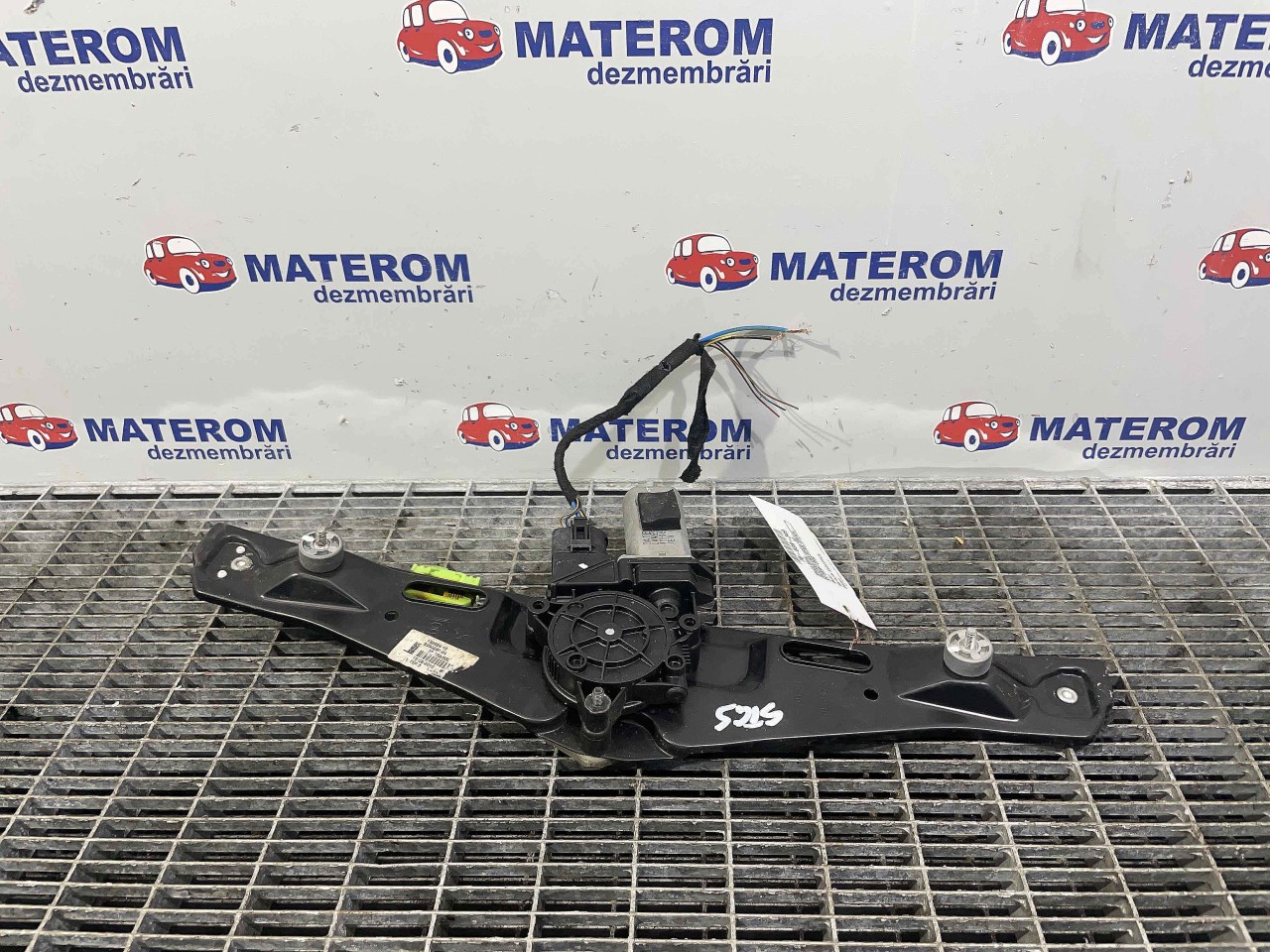 MACARA USA SPATE STANGA BMW X1 X1 - - (2009 2015)