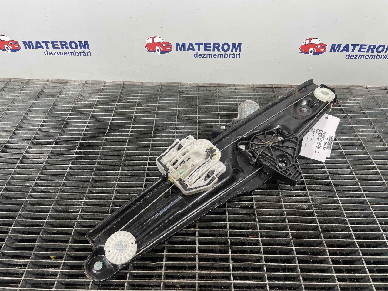 MACARA USA SPATE STANGA BMW X3 - - (2010 2017)