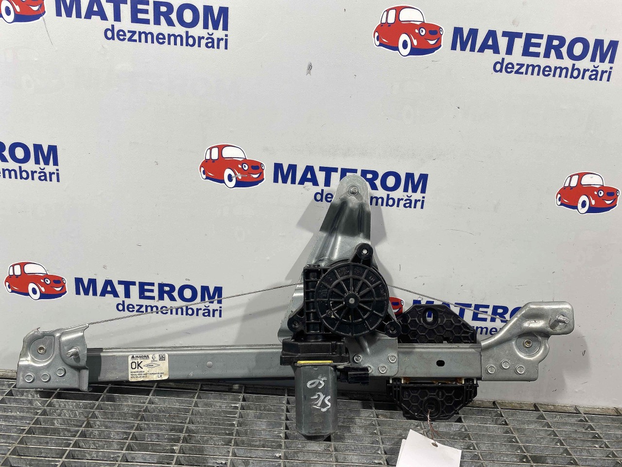 MACARA USA SPATE STANGA DACIA SANDERO SANDERO - - (2012 2019)