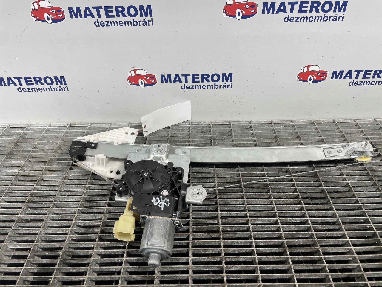 MACARA USA SPATE STANGA FORD KUGA KUGA - - (2012 2019)