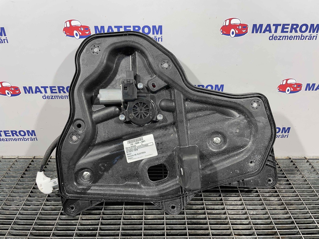 MACARA USA SPATE STANGA MAZDA 3 - - (2013 2018)