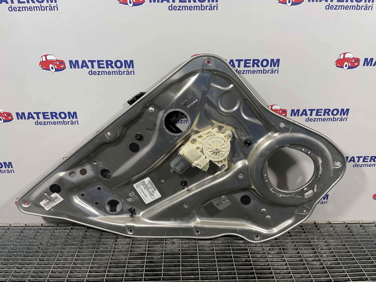 MACARA USA SPATE STANGA MERCEDES C-CLASS - - (2011 2014)