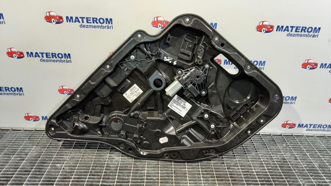 MACARA USA SPATE STANGA MERCEDES C-CLASS