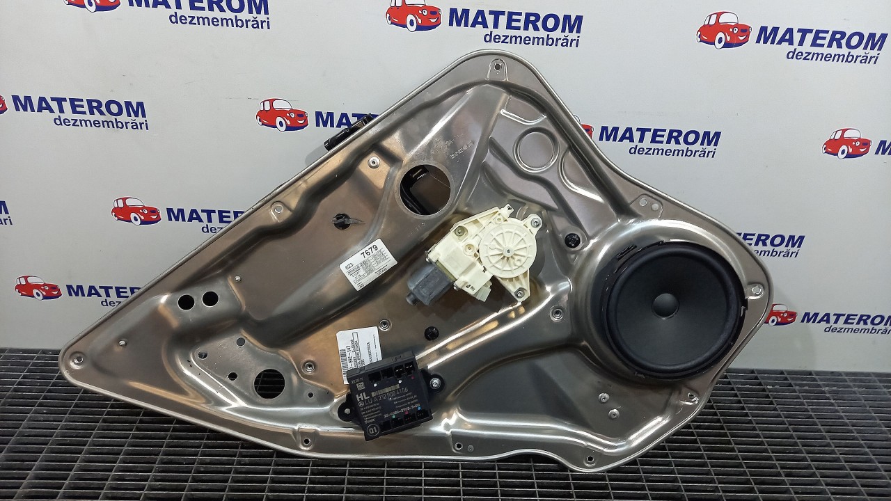 MACARA USA SPATE STANGA MERCEDES C-CLASS C-CLASS - - (2011 2014)