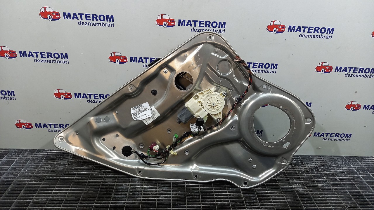 MACARA USA SPATE STANGA MERCEDES C-CLASS C-CLASS - - (2007 2011)