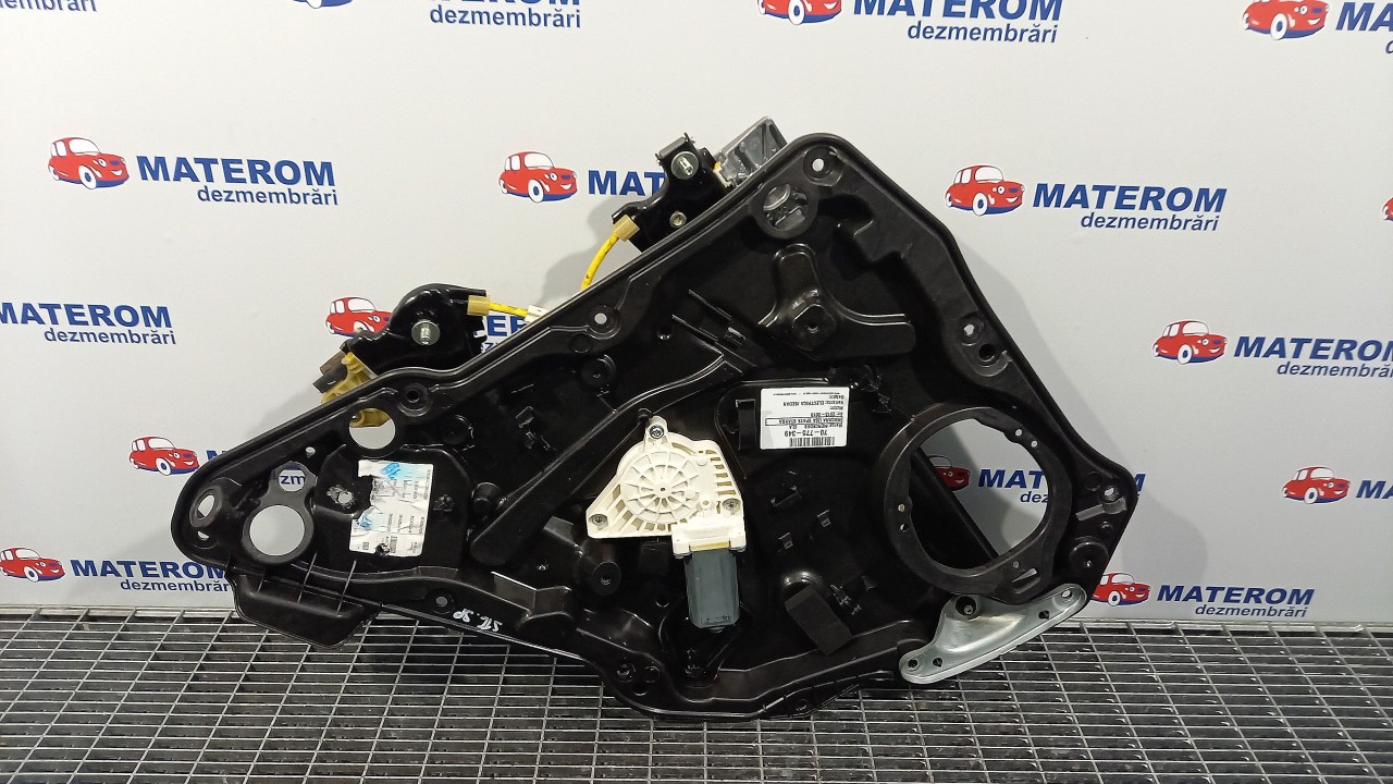 MACARA USA SPATE STANGA MERCEDES CLA CLA - - (2013 2019)