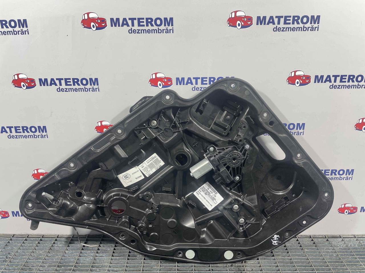 MACARA USA SPATE STANGA MERCEDES E-CLASS - - (2016 2020)