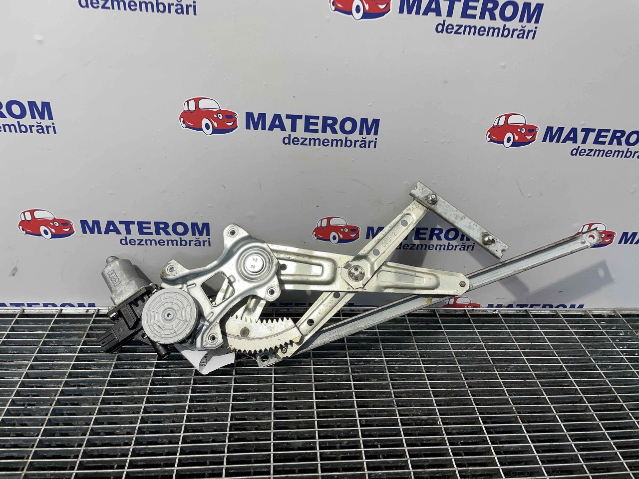 MACARA USA SPATE STANGA MITSUBISHI ASX - - (2010 2016)