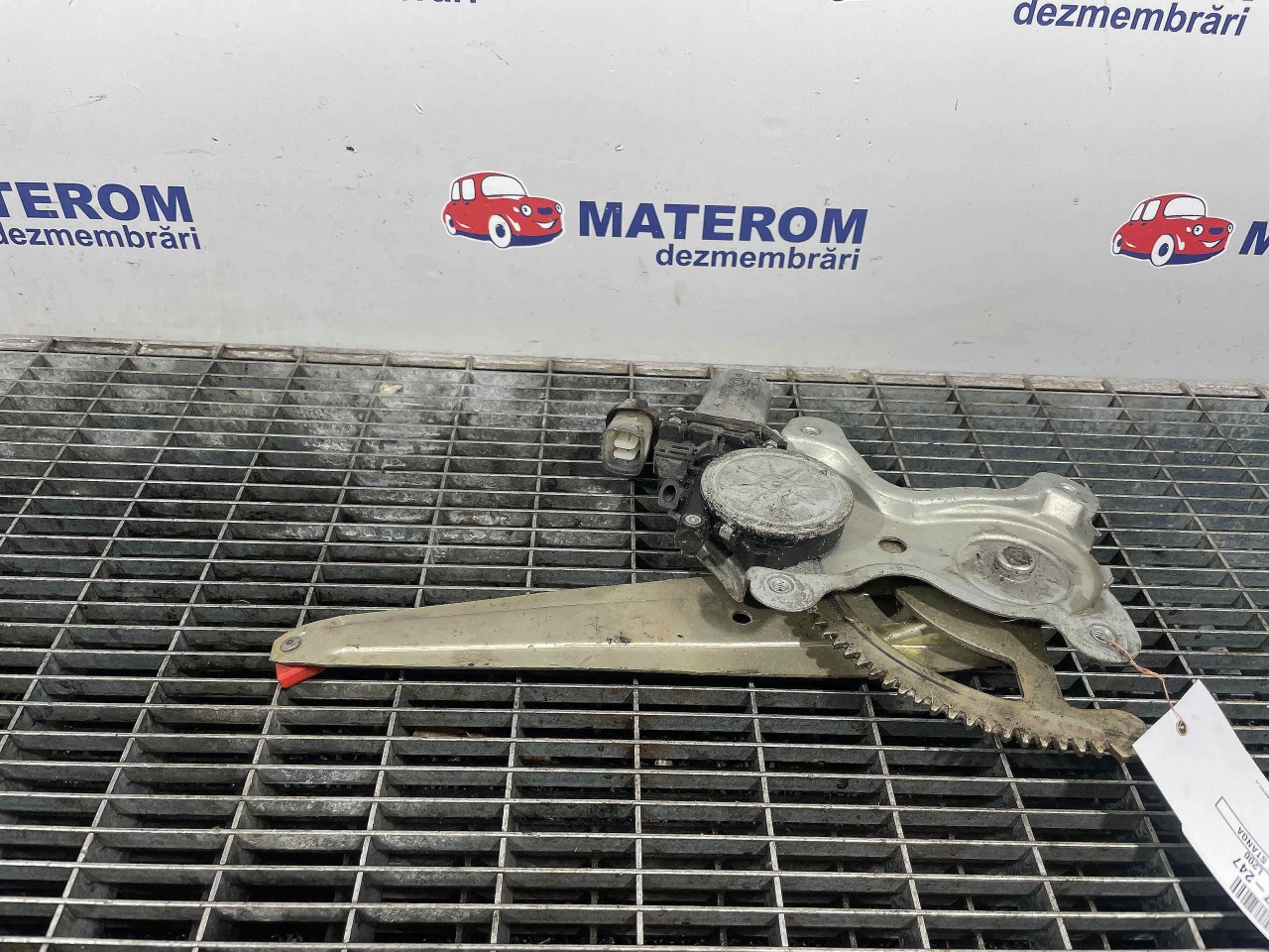 MACARA USA SPATE STANGA MITSUBISHI L200 - - (1996 2006)