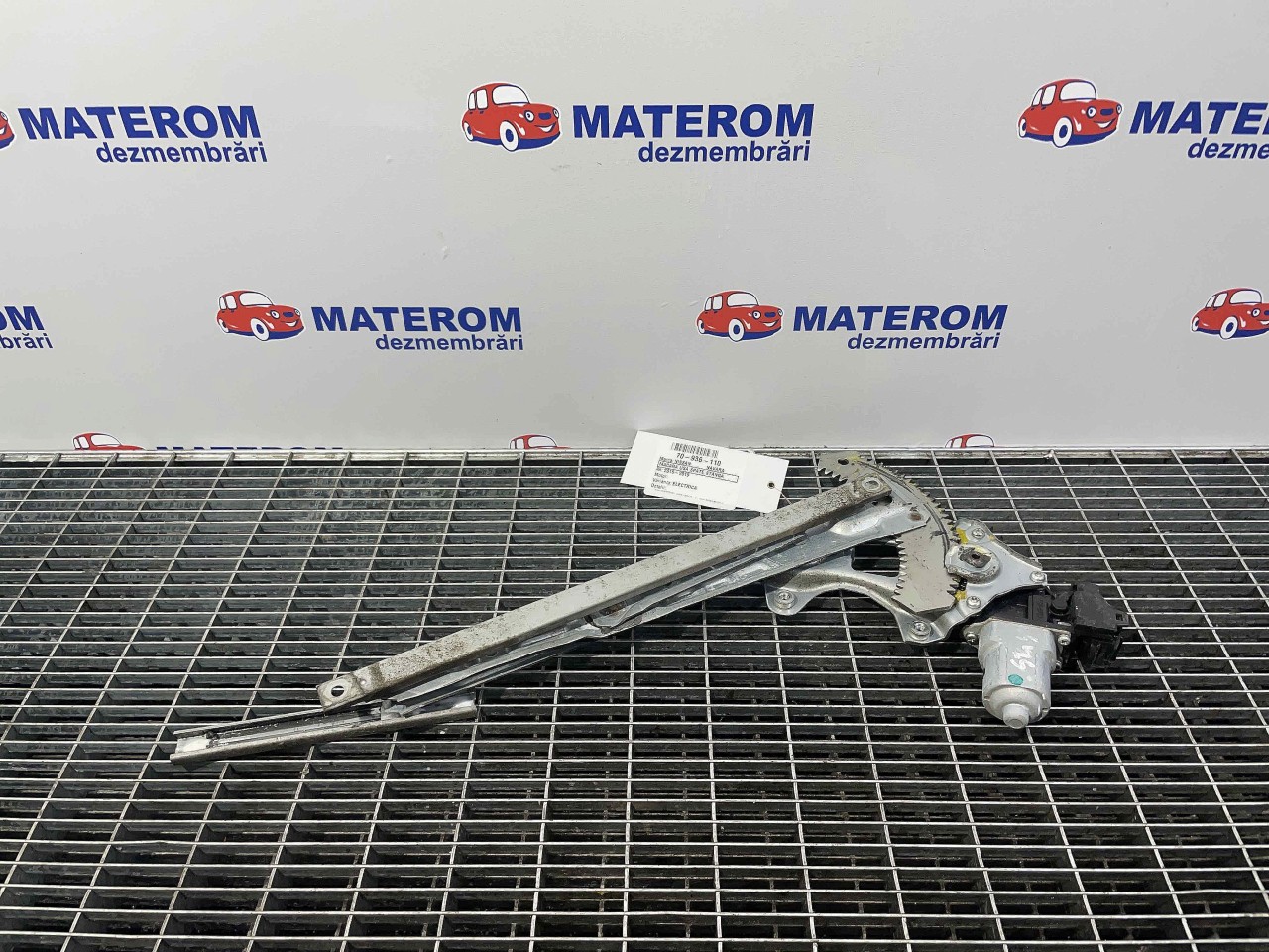 MACARA USA SPATE STANGA NISSAN NAVARA NAVARA - - (2015 2019)