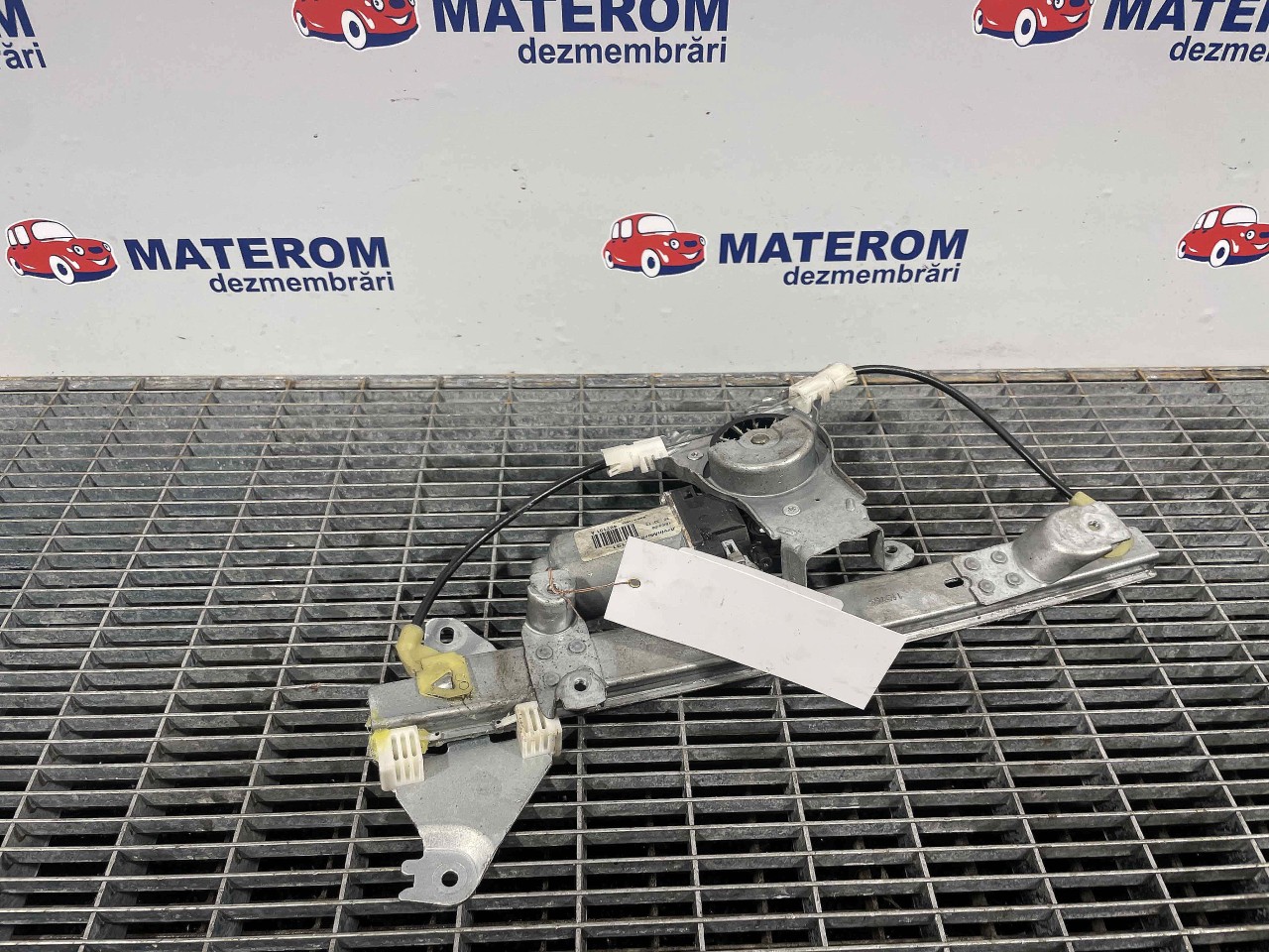 MACARA USA SPATE STANGA NISSAN QASHQAI - - (2006 2010)
