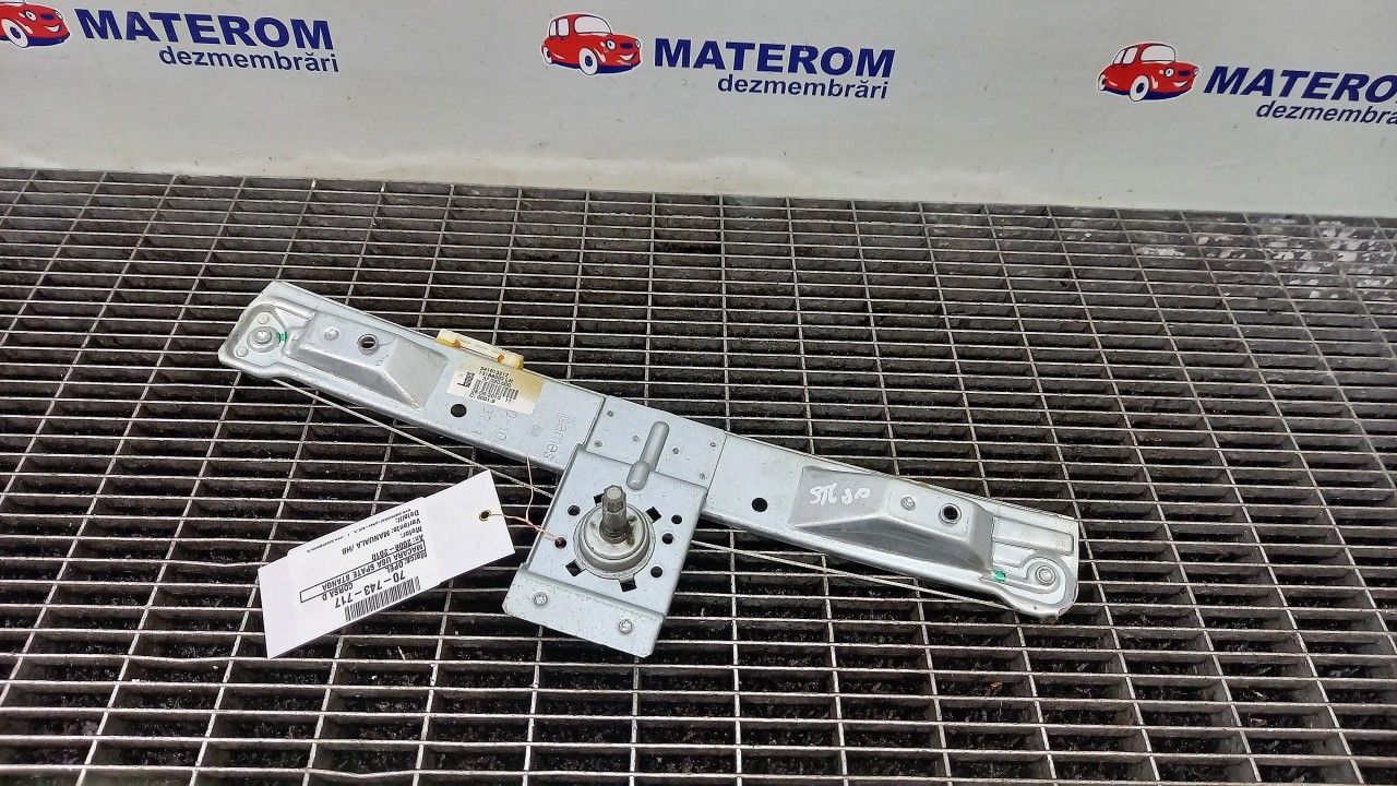 MACARA USA SPATE STANGA OPEL CORSA D - - (2006 2011)