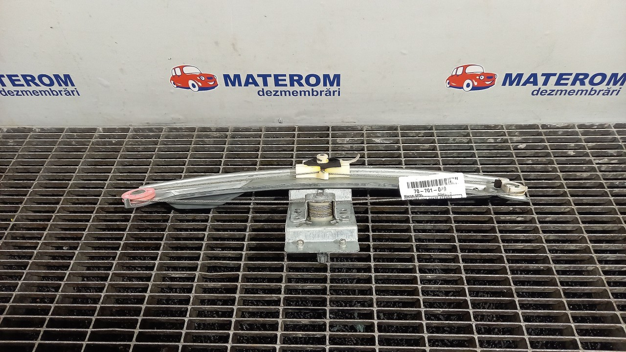 MACARA USA SPATE STANGA OPEL CORSA D - -