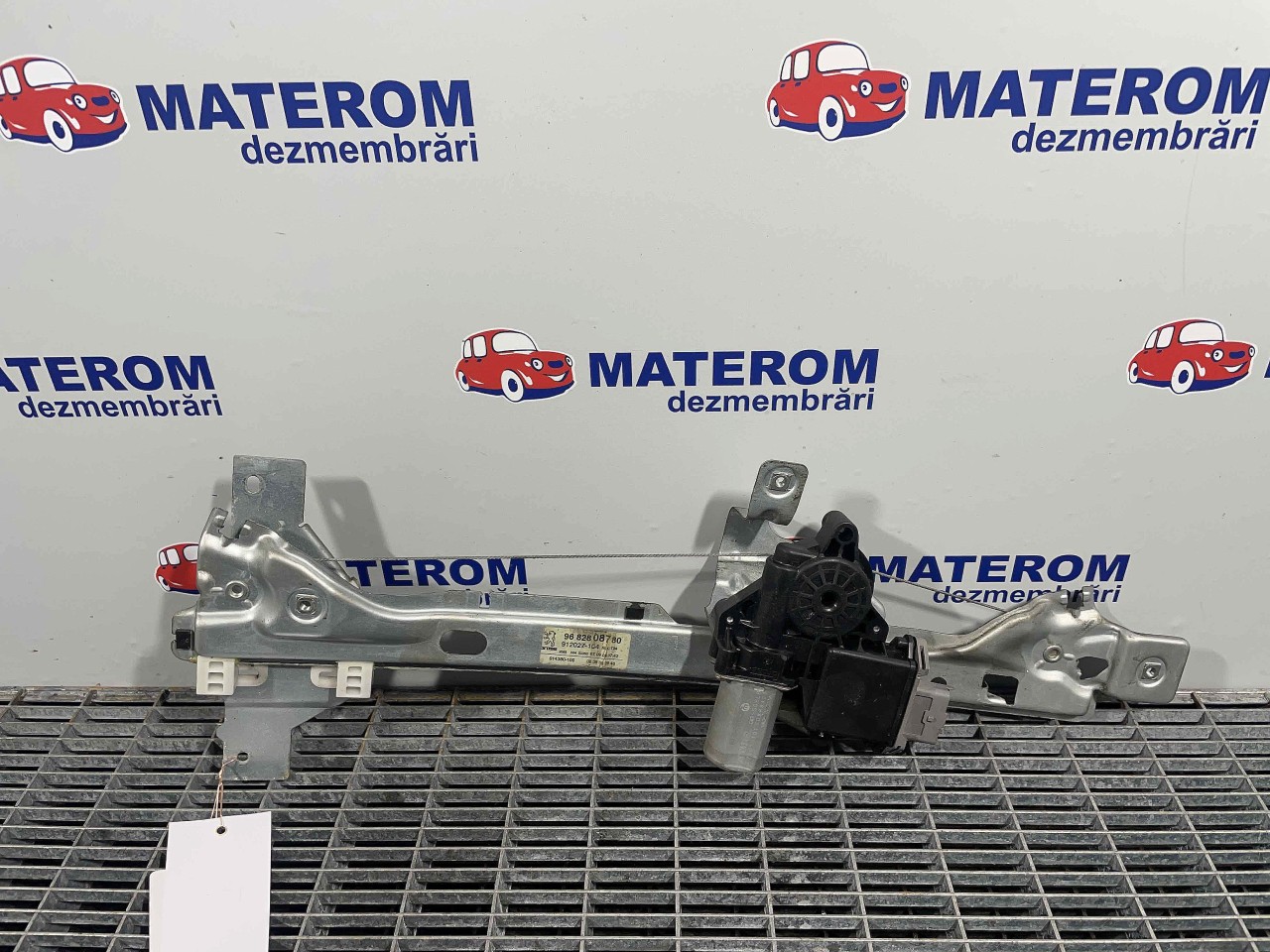 MACARA USA SPATE STANGA PEUGEOT 3008 3008 - - (2008 2013)