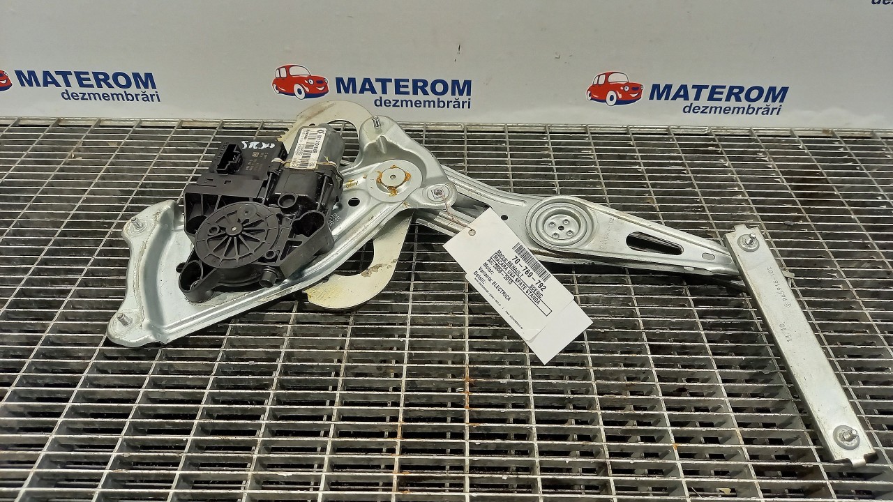 MACARA USA SPATE STANGA RENAULT SCENIC - - (2009 2013)