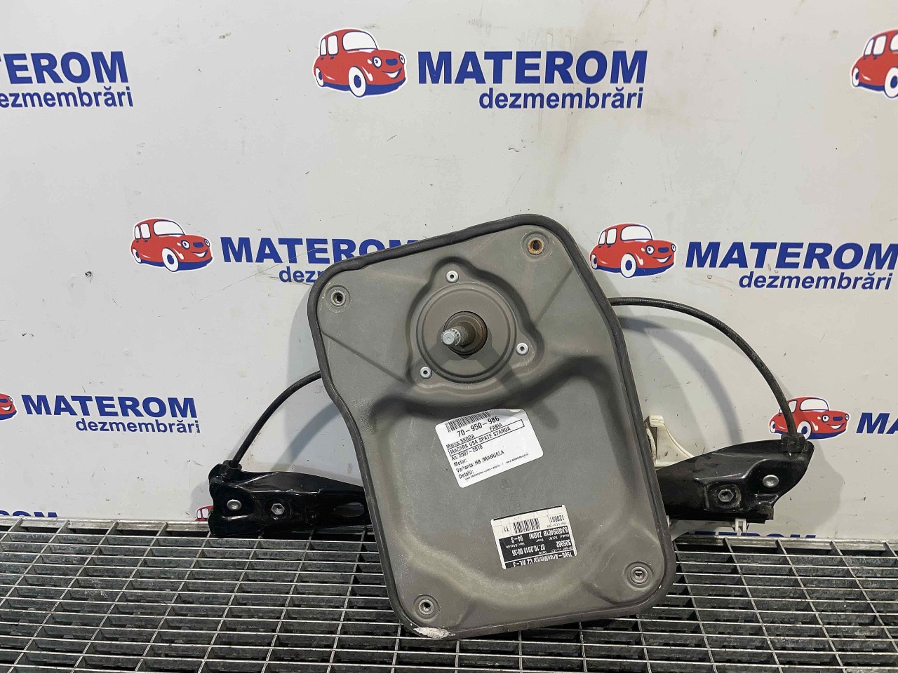 MACARA USA SPATE STANGA SKODA FABIA - - (2007 2010)