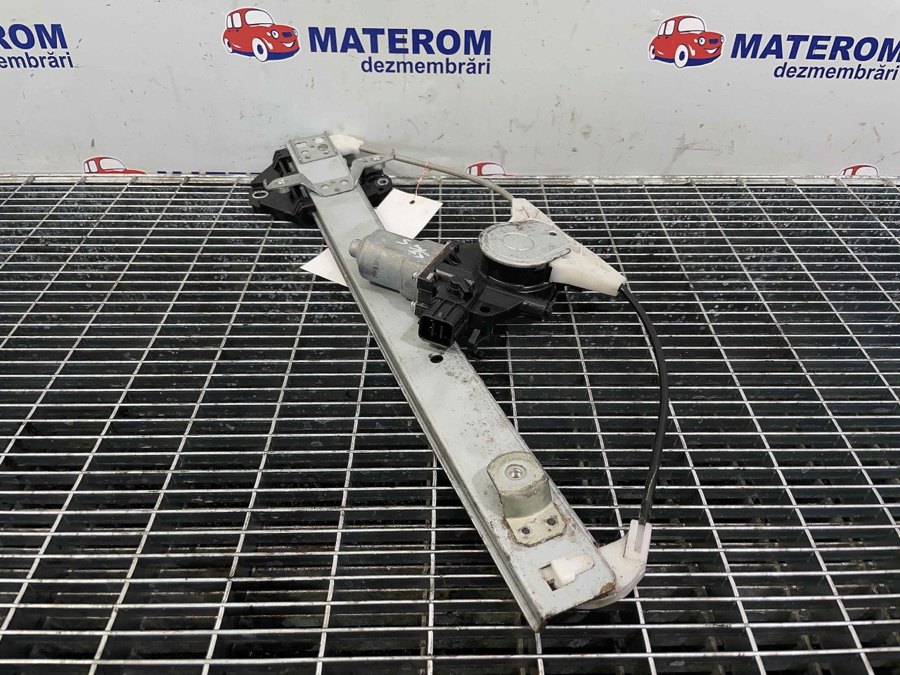 MACARA USA SPATE STANGA SUBARU FORESTER FORESTER - - (2008 2013)