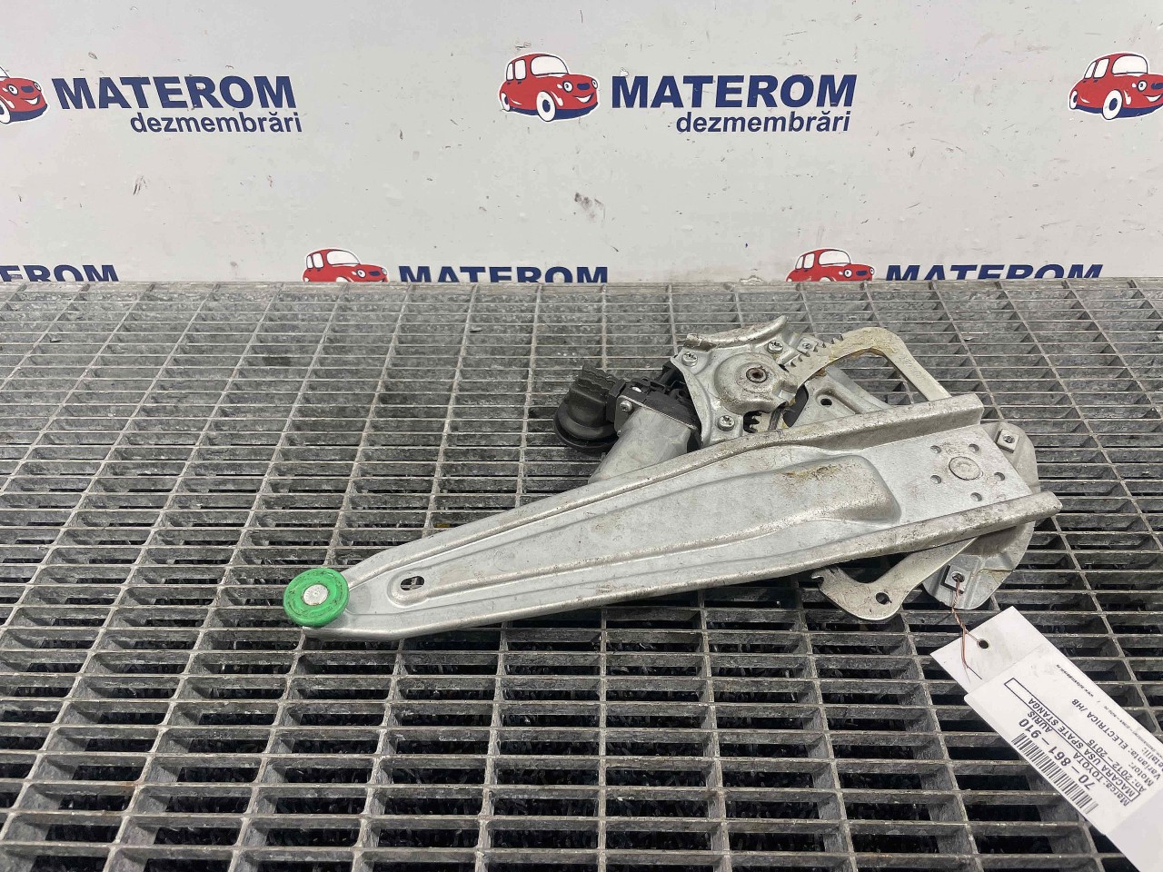 MACARA USA SPATE STANGA TOYOTA AURIS AURIS - - (2012 2015)