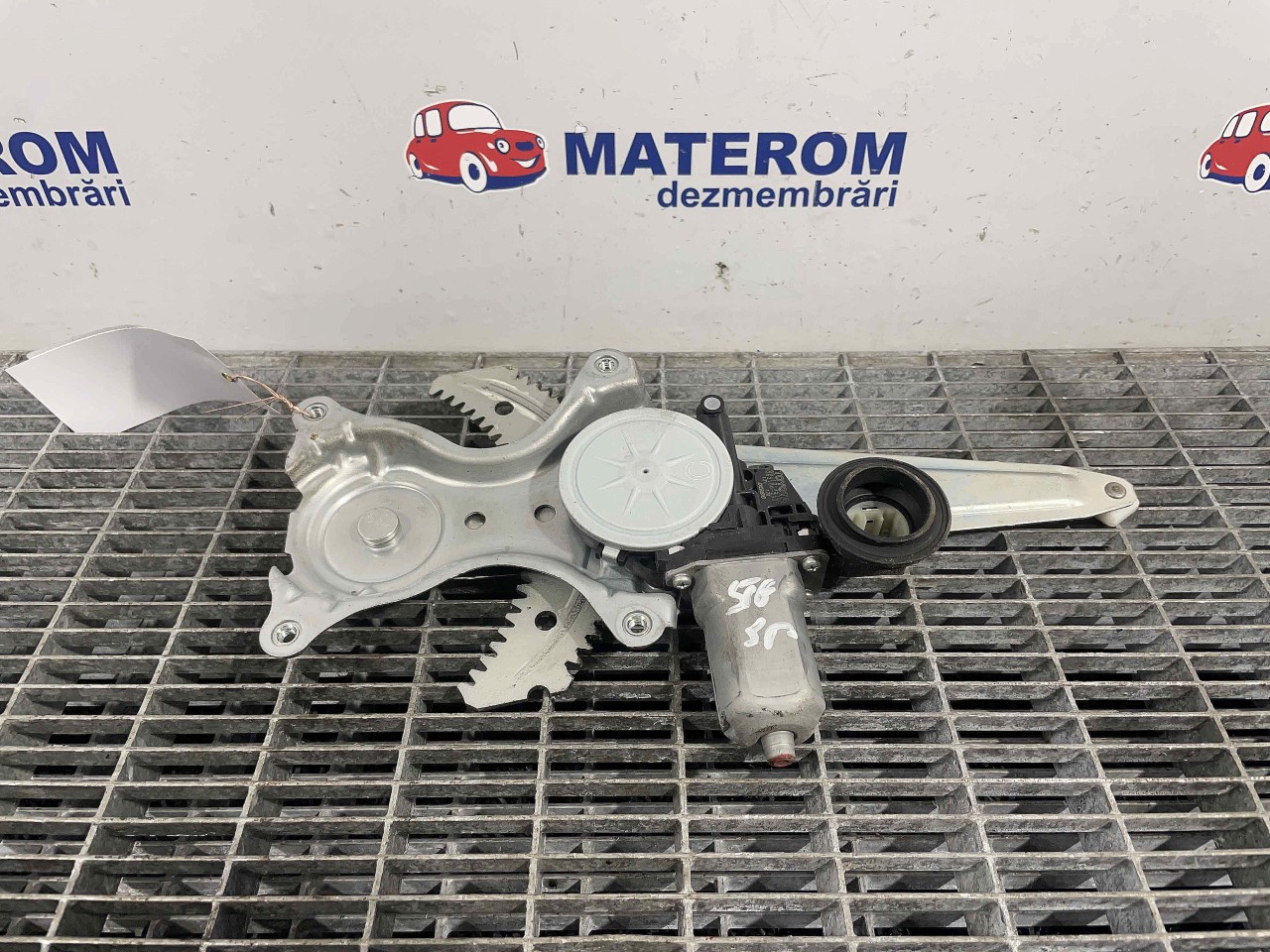MACARA USA SPATE STANGA TOYOTA RAV4 - - (2012 2018)