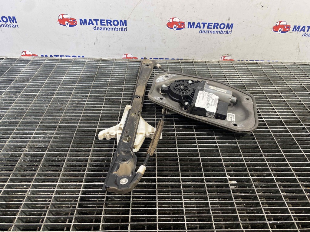 MACARA USA SPATE STANGA VW GOLF V PLUS - - (2005 2008)